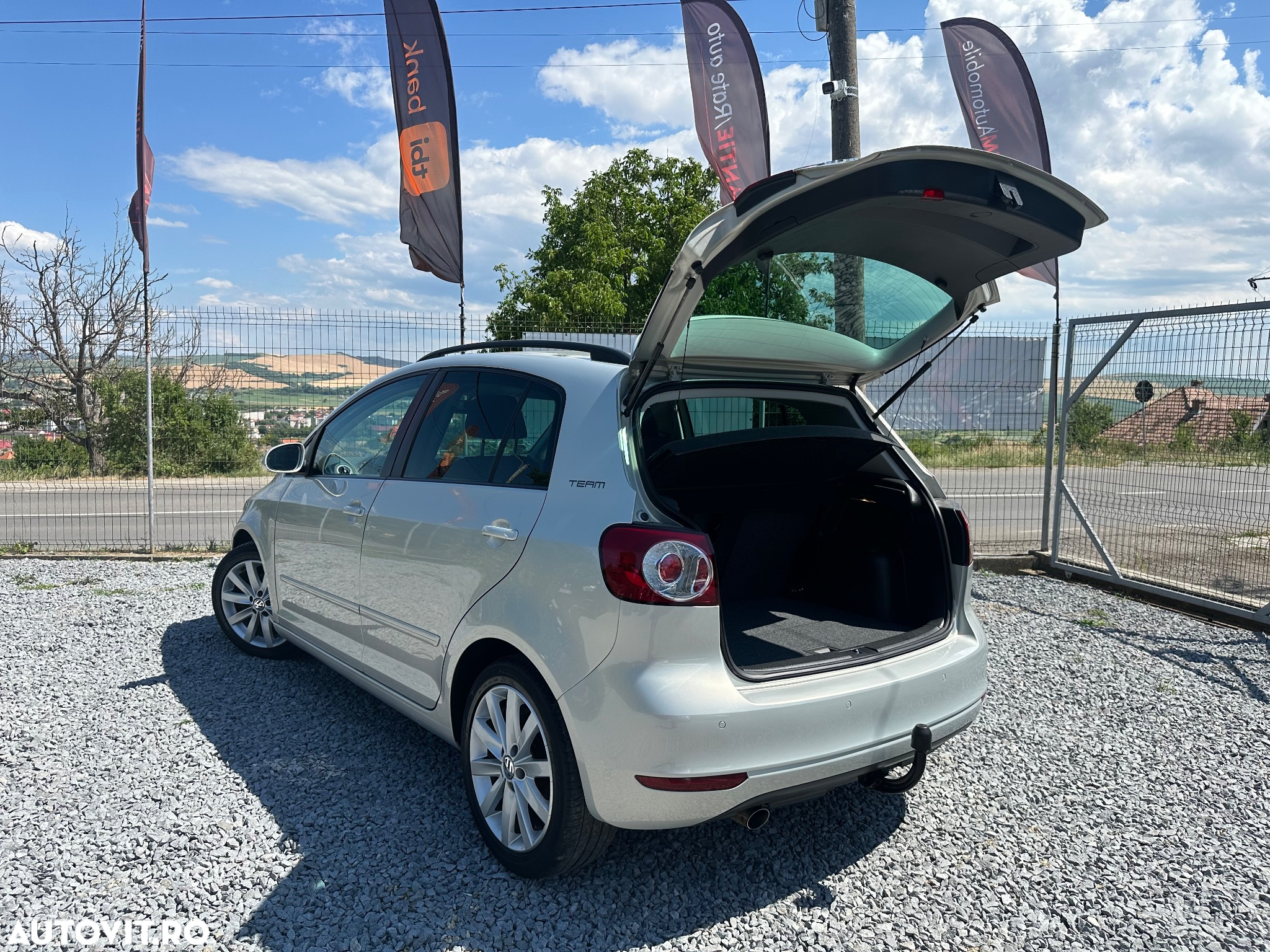 Volkswagen Golf Plus 1.6 TDI DPF Comfortline - 8