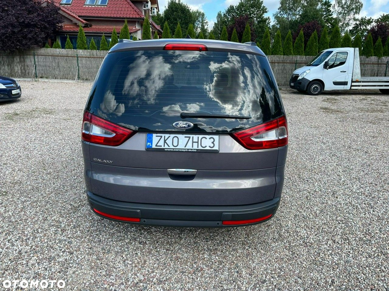 Ford Galaxy - 8