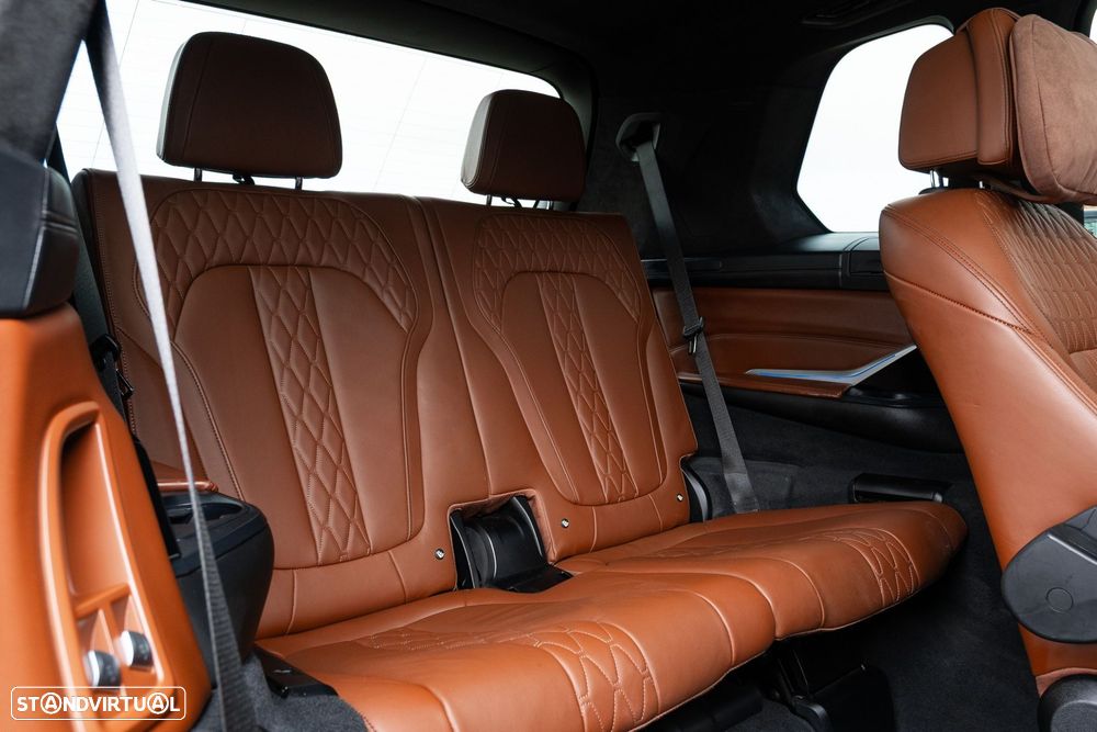 BMW X7 M50d - 23