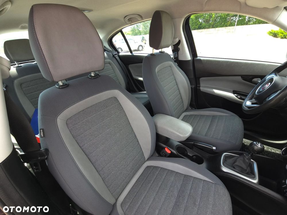 Fiat Tipo 1.6 MultiJet 16v Lounge - 17
