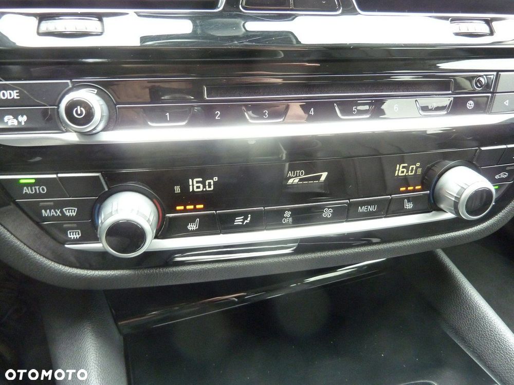 BMW Seria 5 - 28
