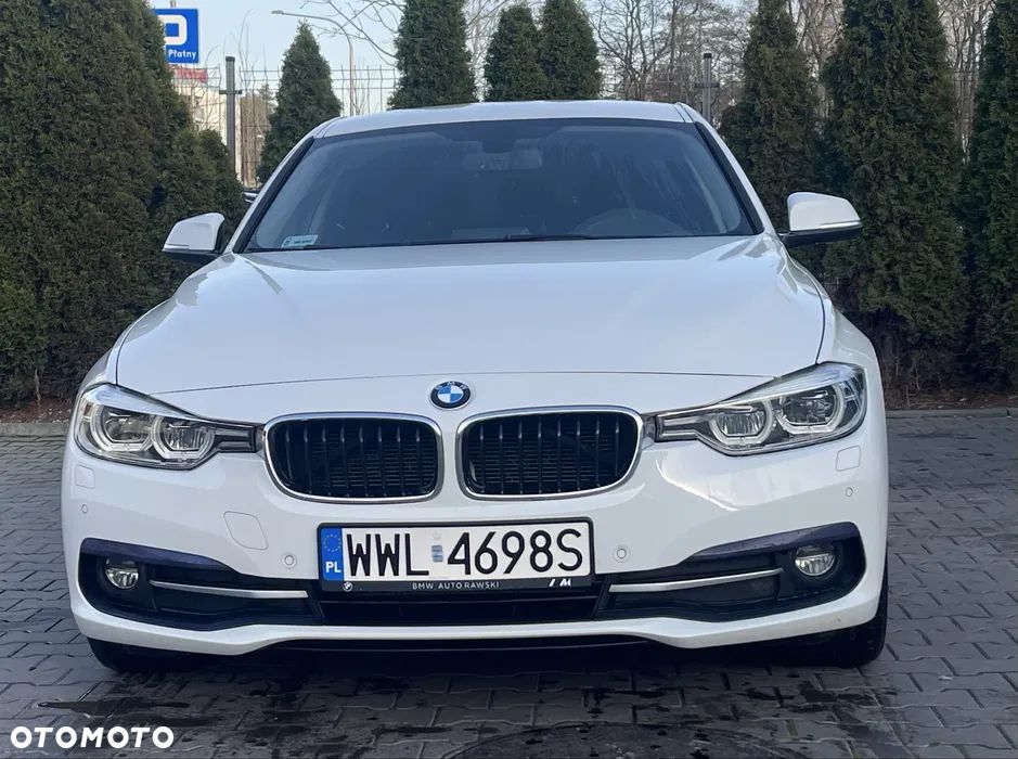 BMW Seria 3 318d Sport Line - 4