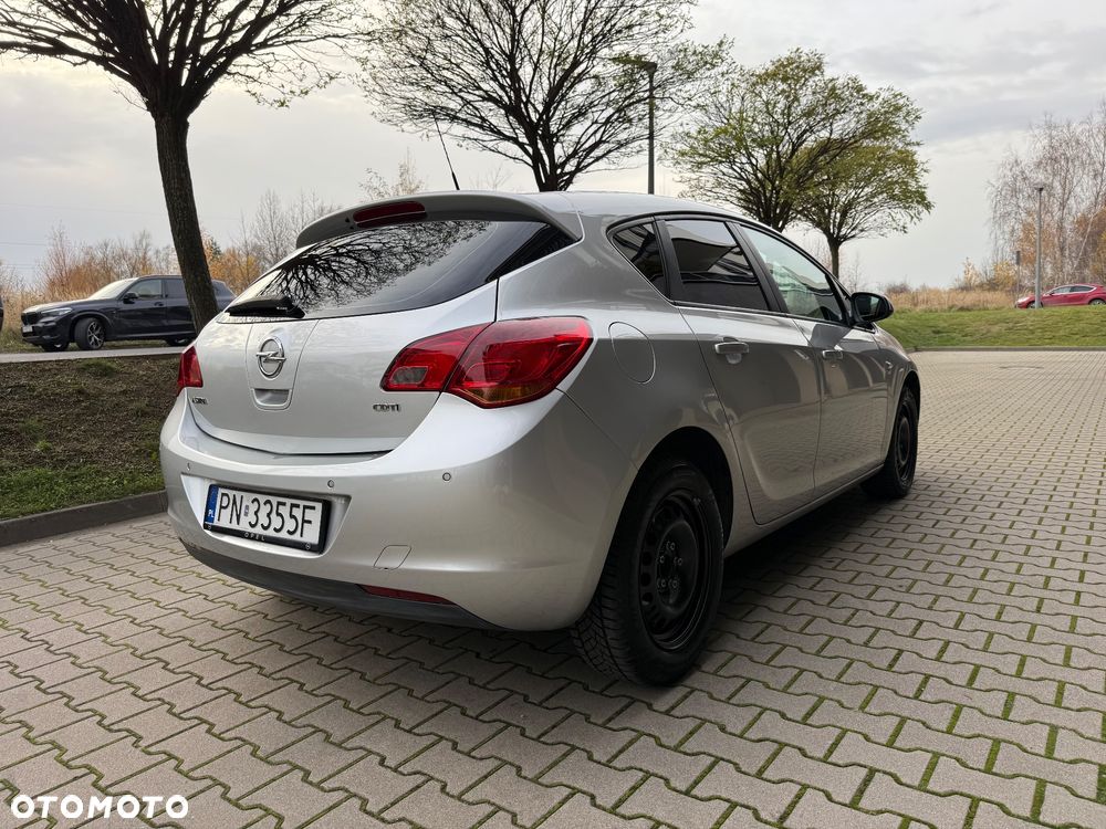 Opel Astra 1.7 CDTI DPF - 5