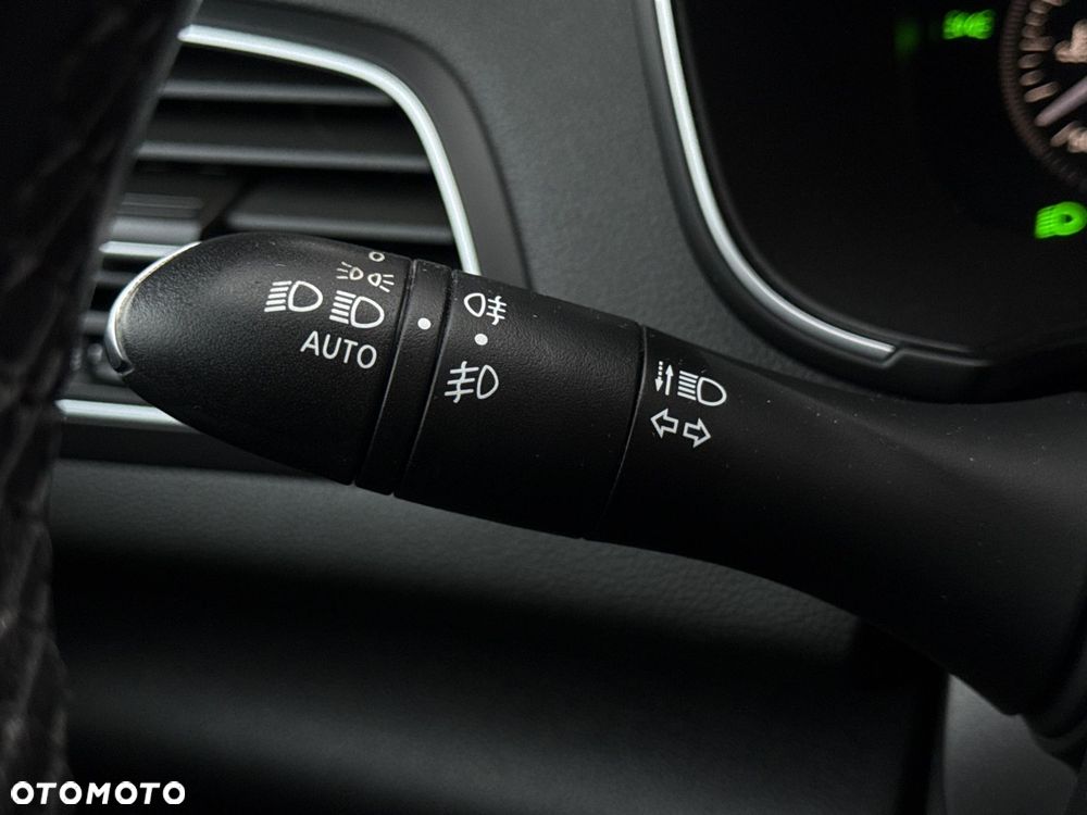 Renault Megane 1.6 SCe Intens - 22