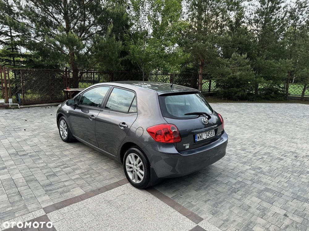 Toyota Auris 1.6 Premium Start - 3