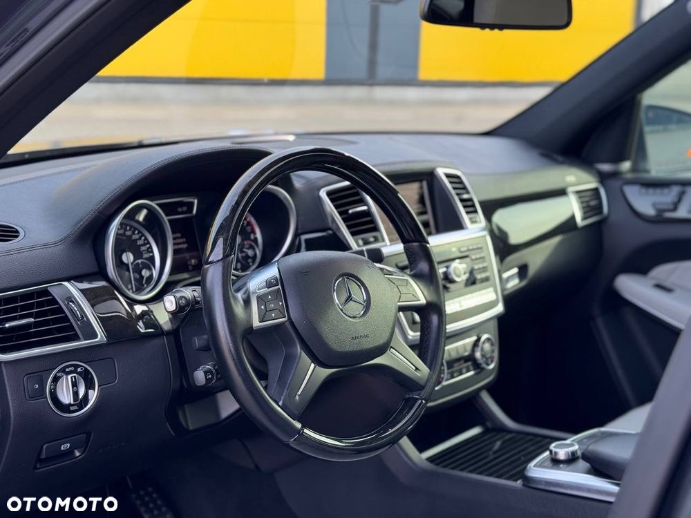 Mercedes-Benz GL 500 4-Matic - 5