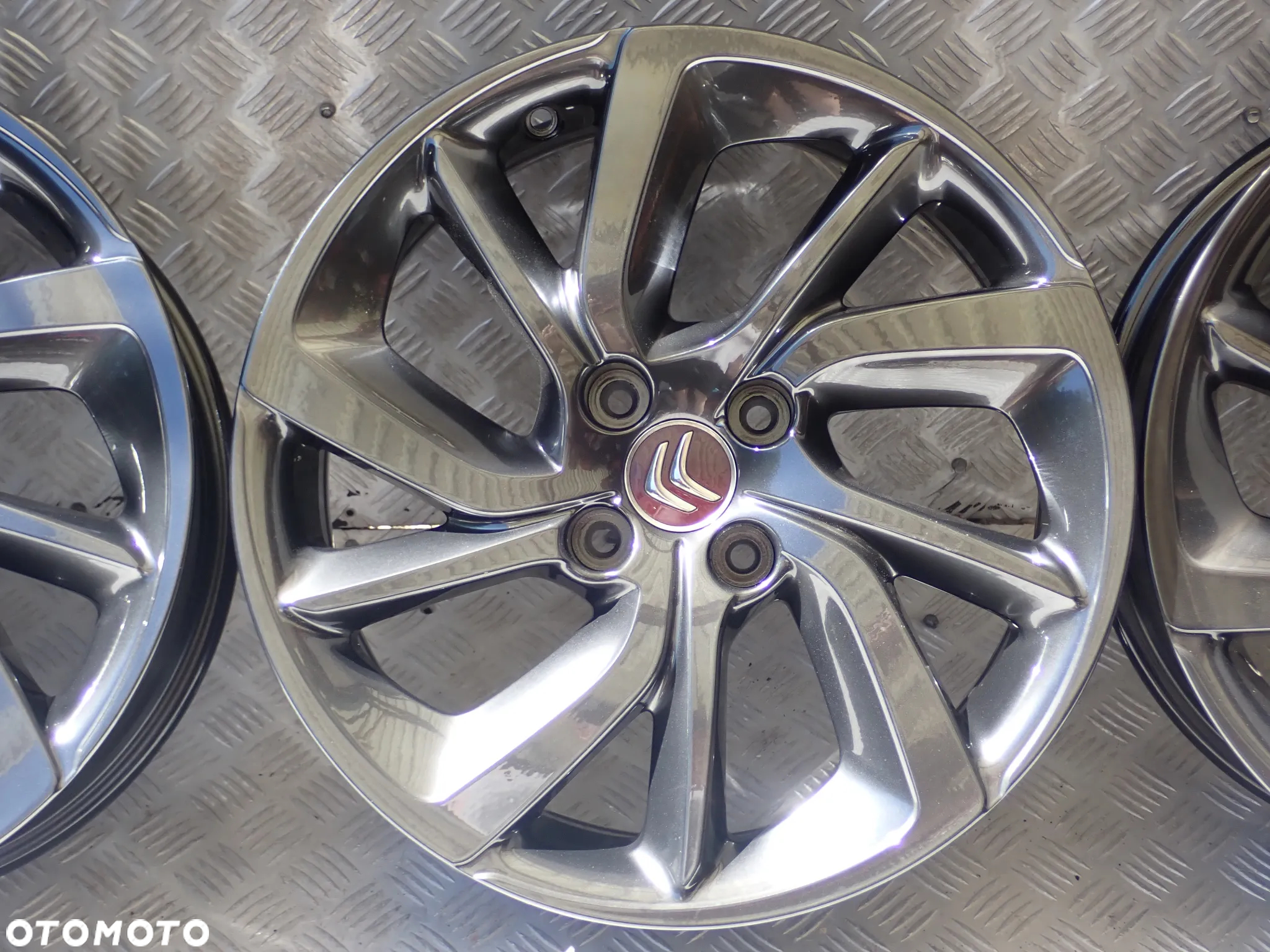FELGI ALUMINIOWE CITROEN DS3 DS4 7JX17 ET 25 4X108 9805895877 2300 ZŁ - 6