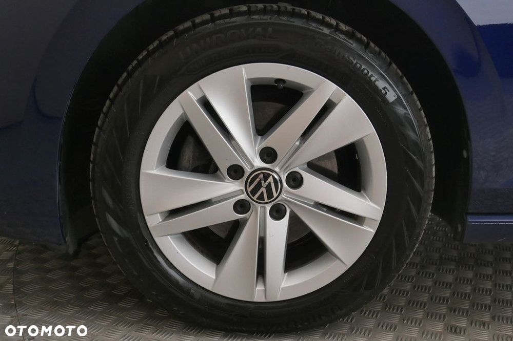 Volkswagen Golf - 14
