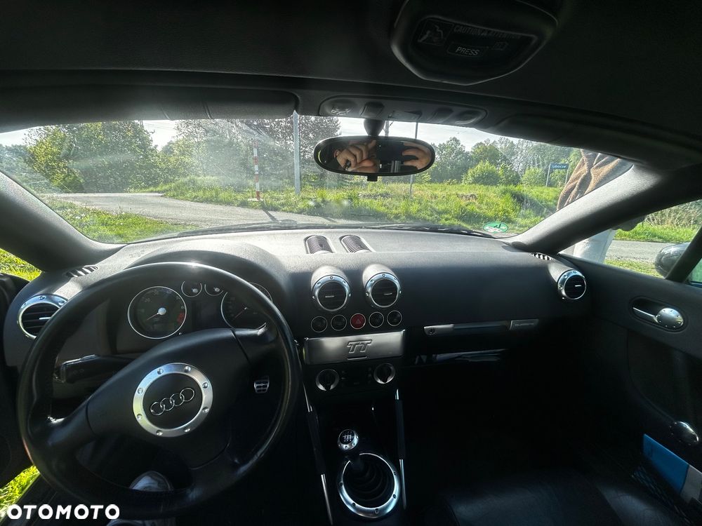 Audi TT Coupé - 19