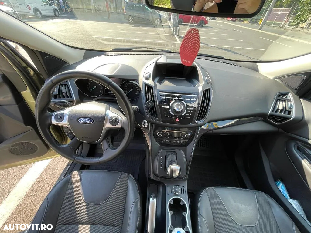 Ford Kuga 1.6 EcoBoost Aut. 4WD Titanium - 8