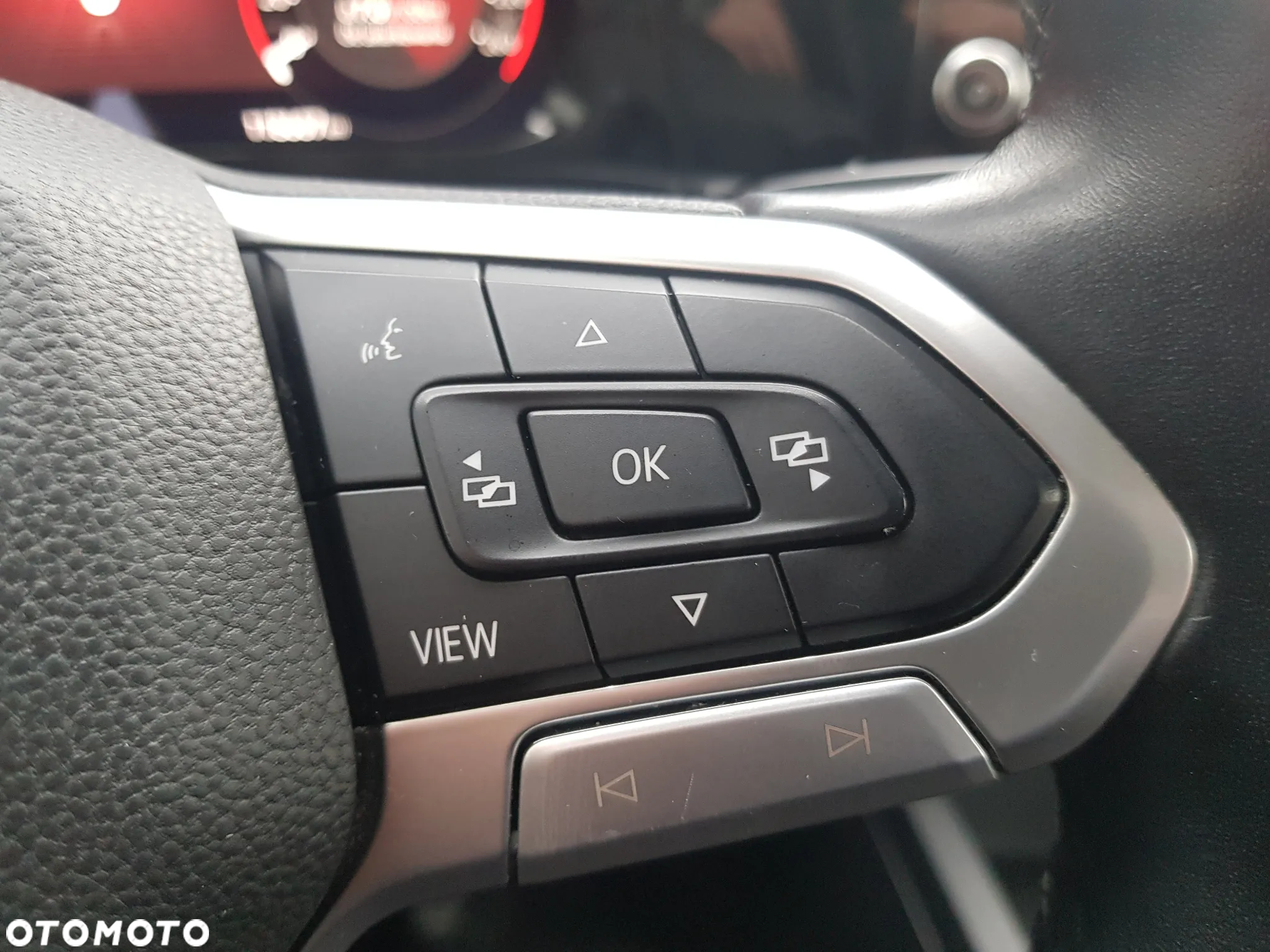 Volkswagen Golf VIII 1.5 TSI EVO Life - 24