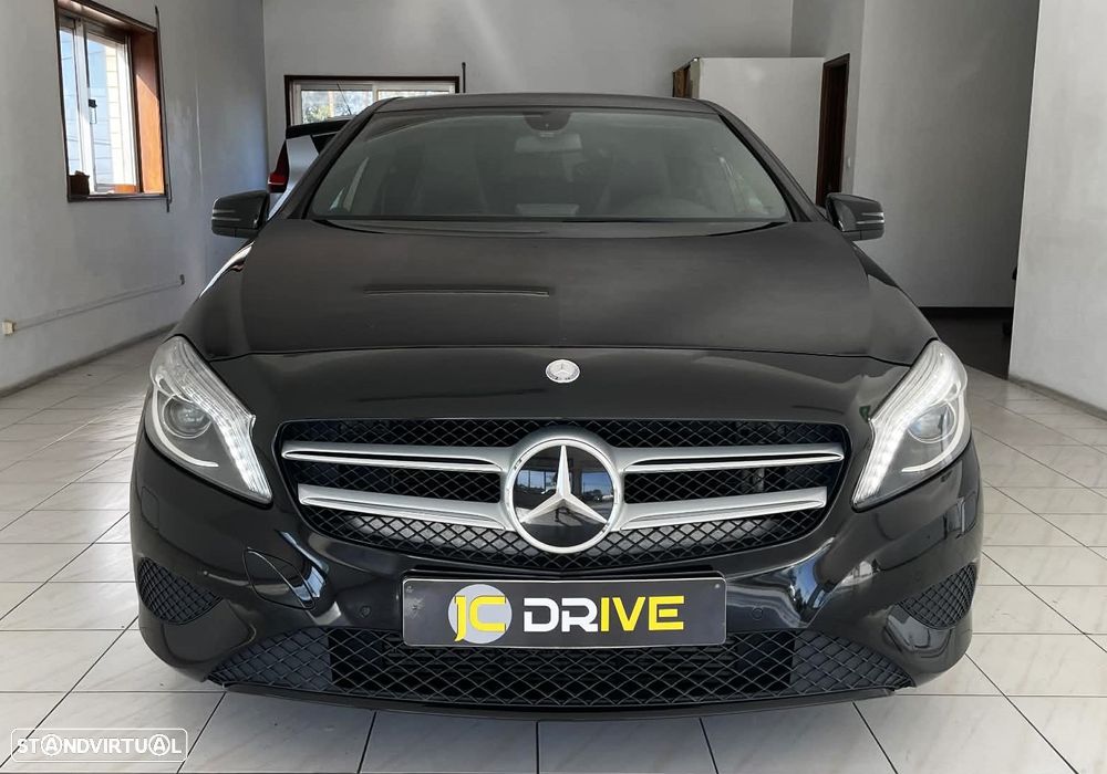 Mercedes-Benz A 180 CDI BE Edition Urban - 2