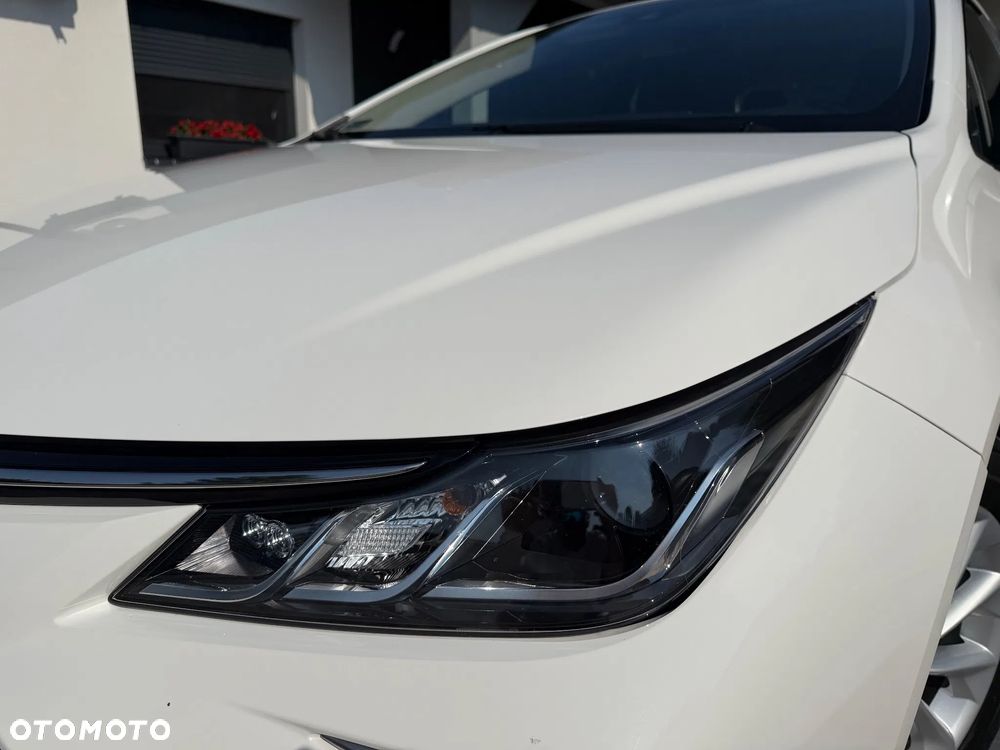 Toyota Corolla 1.8 Hybrid GPF Comfort - 32