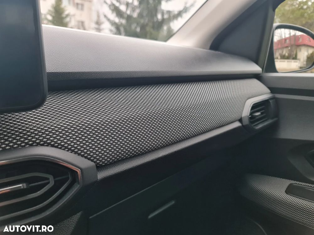 Dacia Logan TCe 90 MT6 Comfort - 15