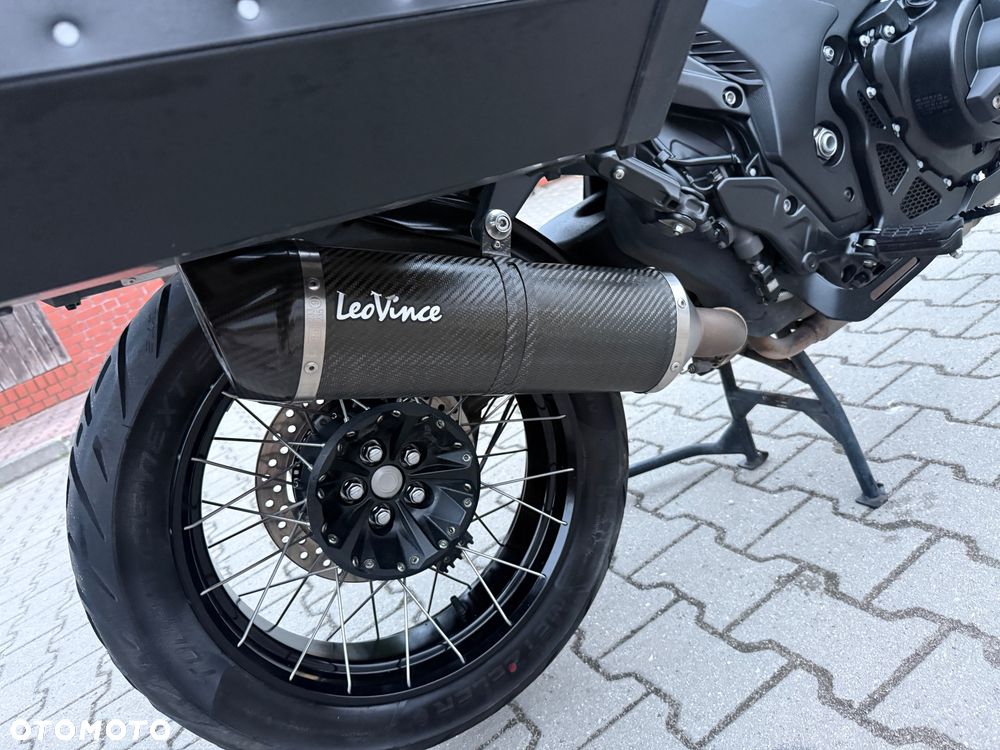 Honda VFR - 15