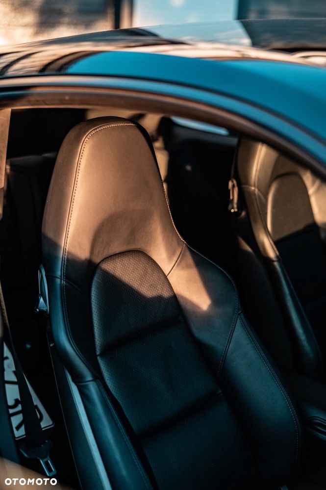 Porsche 911 Turbo - 28