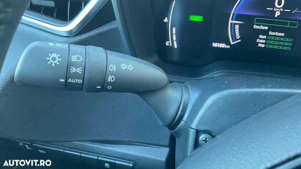 Toyota Corolla 1.8 HSD Eco - 31