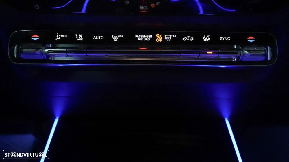 Mercedes-Benz GLA 200 d 8G-DCT Progressive Advanced - 35