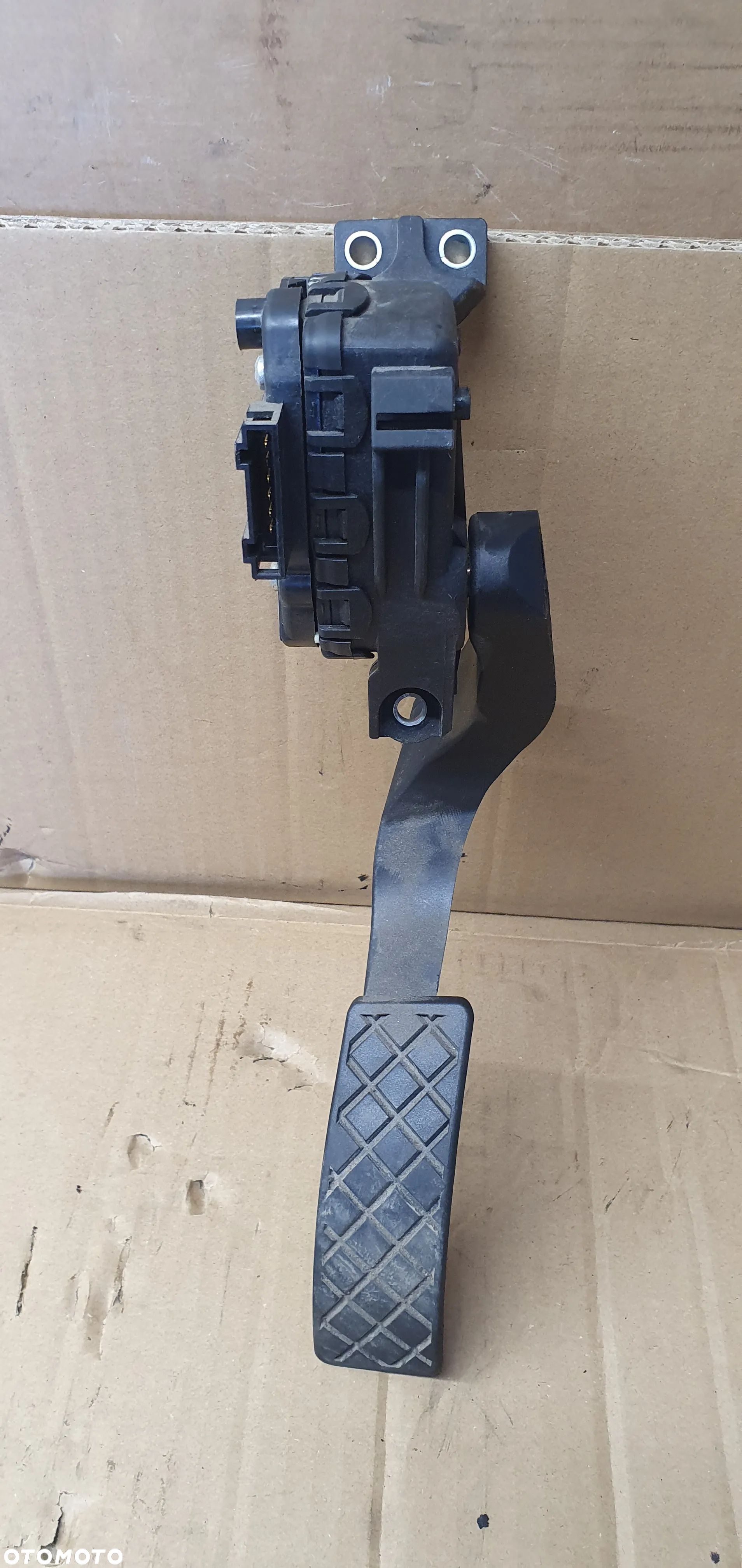 Pedał gazu potencjometr Audi A4 B6 2.0 FSI Automat 8EI723523A 8E1723523A - 1