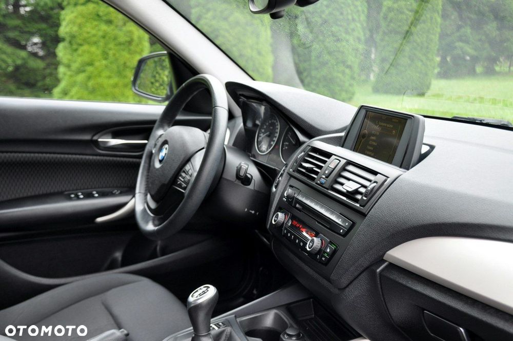 BMW Seria 1 - 18