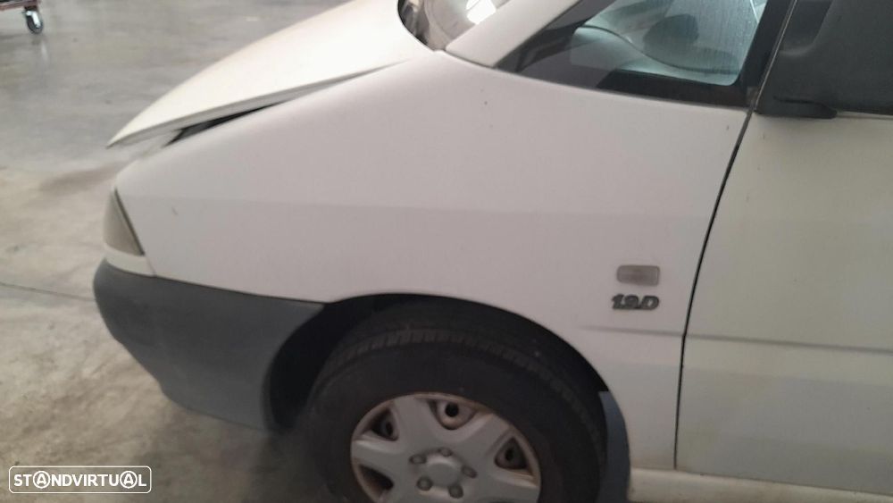 Guarda-lamas esquerdo FIAT Scudo (220_) - 2