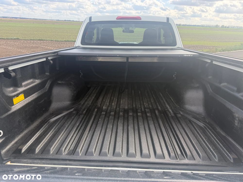 Isuzu D-Max - 9