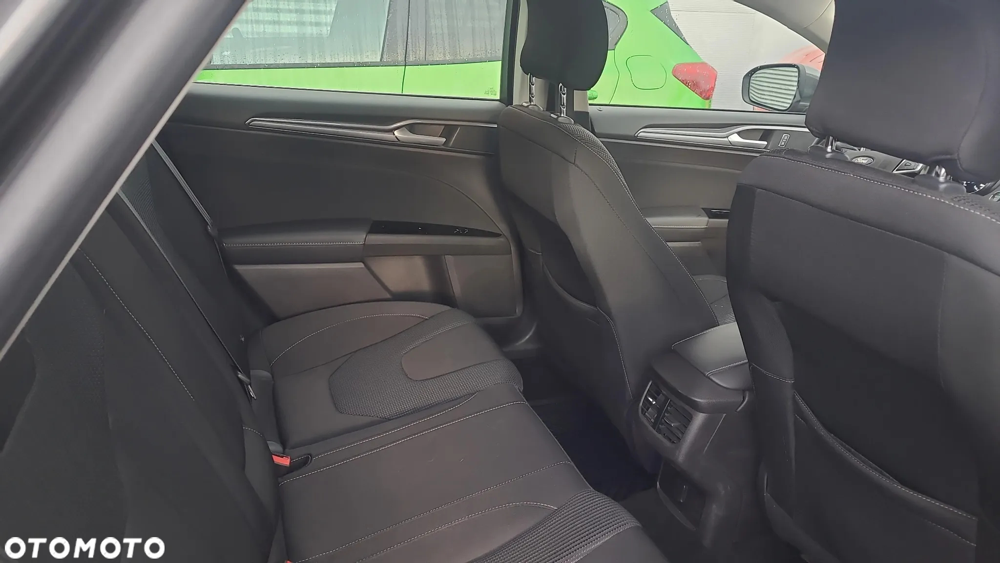 Ford Mondeo 2.0 EcoBlue Titanium - 28