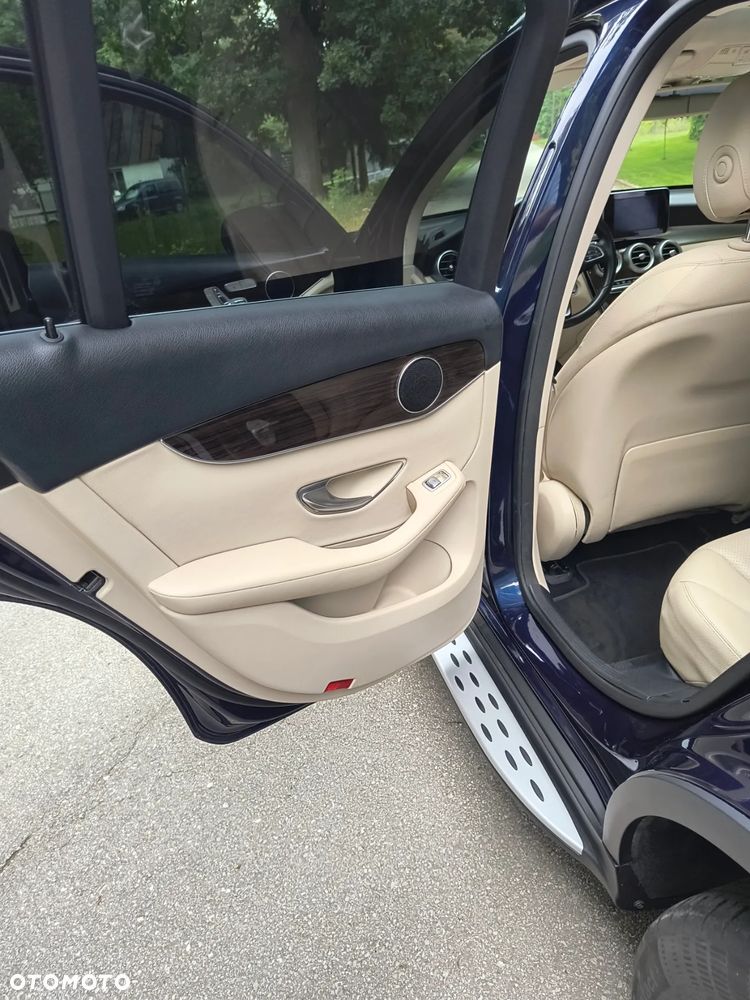 Mercedes-Benz GLC - 13