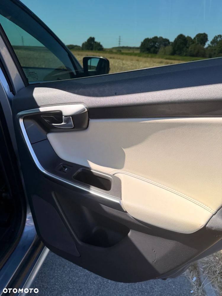 Volvo XC 60 - 13