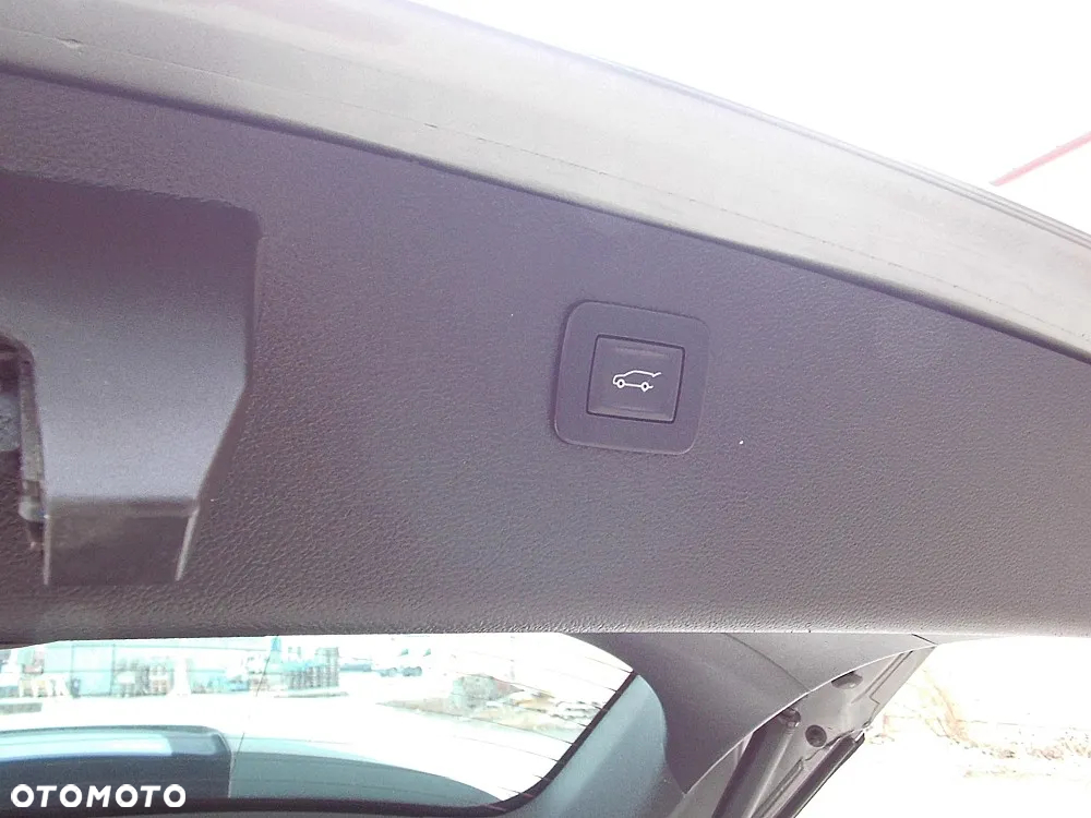 Opel Astra 1.4 Turbo Business - 32