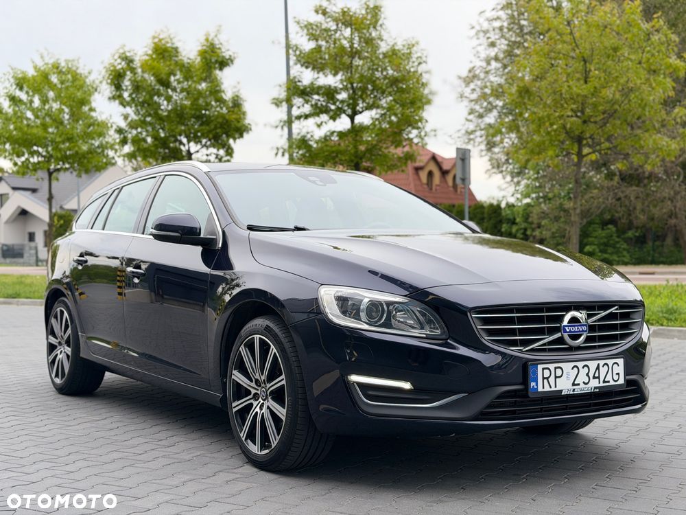 Volvo V60 D2 Geartronic Summum - 15