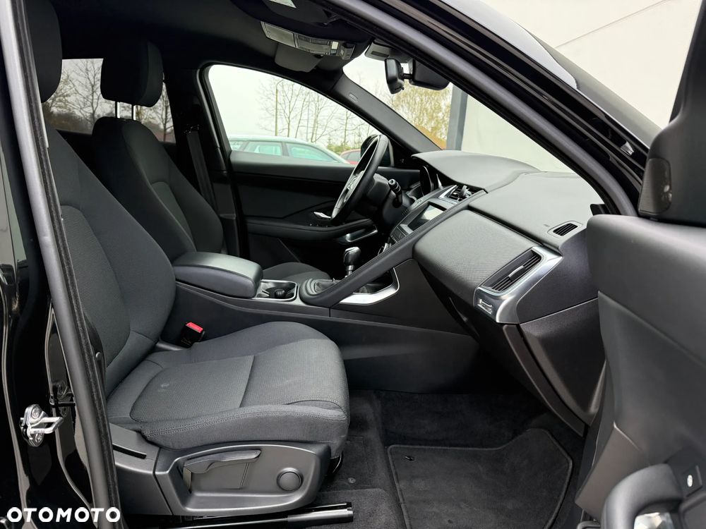Jaguar E-Pace - 27