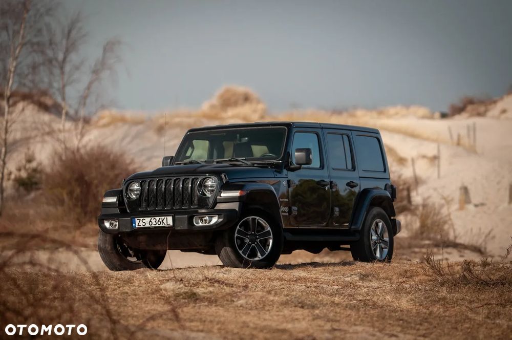 Jeep Wrangler Unlimited GME 2.0 Turbo Sahara - 20