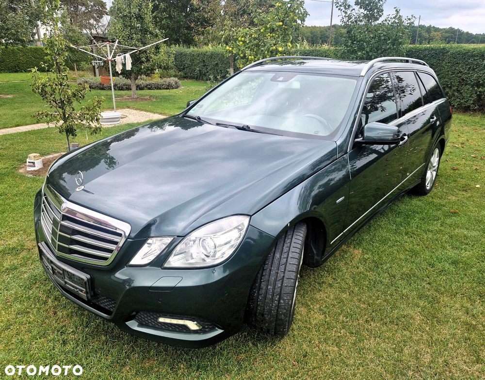 Mercedes-Benz Klasa E 350 CDI DPF BlueEFFICIENCY 7G-TRONIC Avantgarde - 29