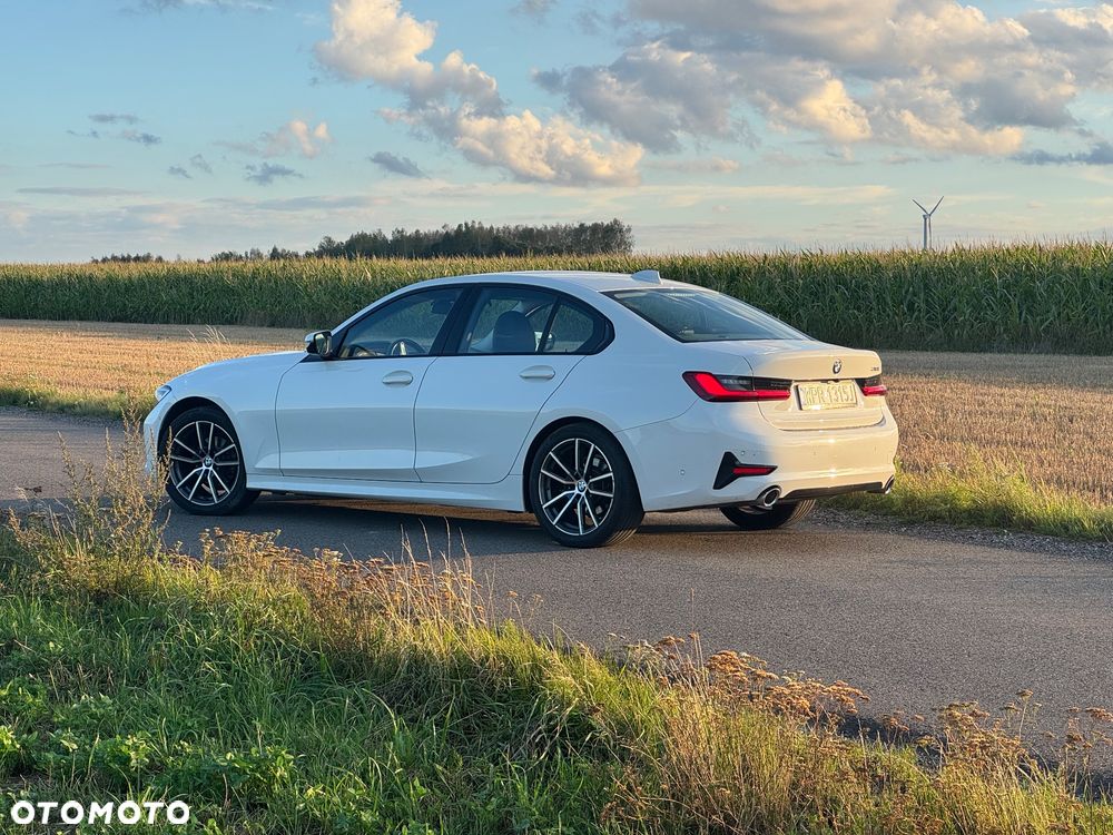 BMW Seria 3 318i Sport Line sport - 10