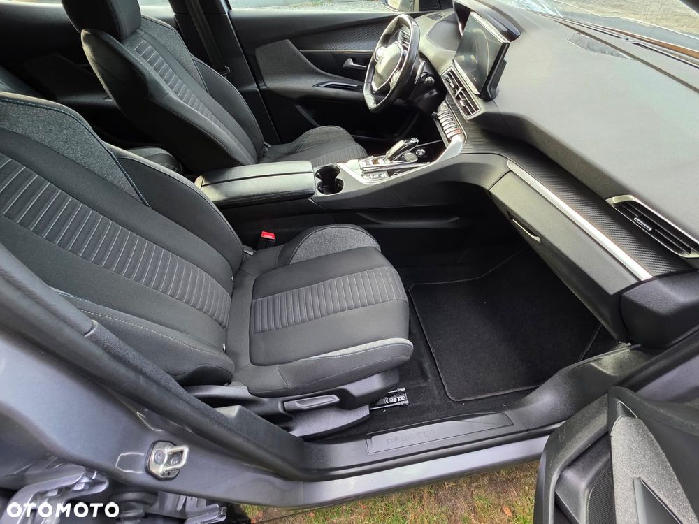 Peugeot 3008 - 16