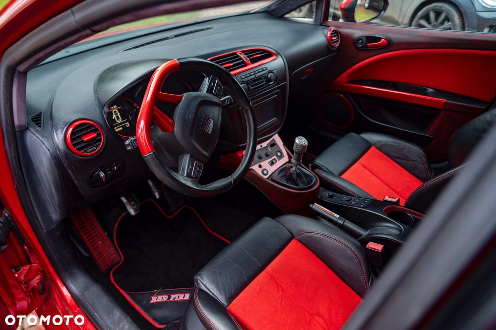 Seat Leon 2.0 T FSI Cupra R - 32