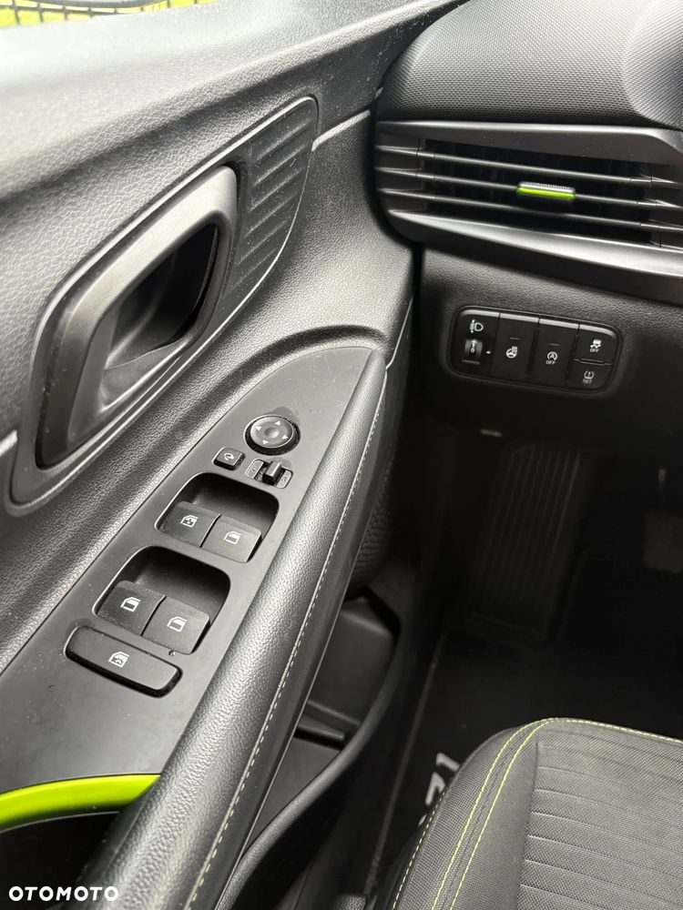 Hyundai i20 - 8