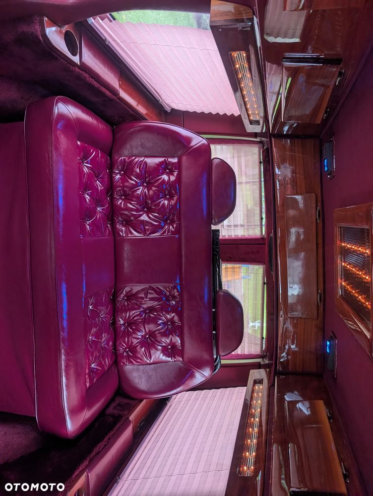 Chevrolet Astro - 28