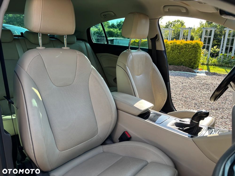 Opel Insignia - 12