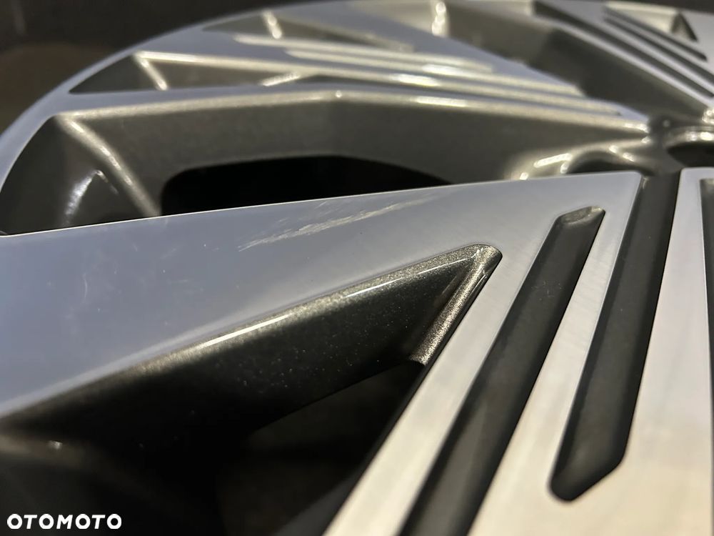 Alufelga Audi Q4 E-Tron 19 cali 5x112 1szt. ładna! 89A601025C - 3