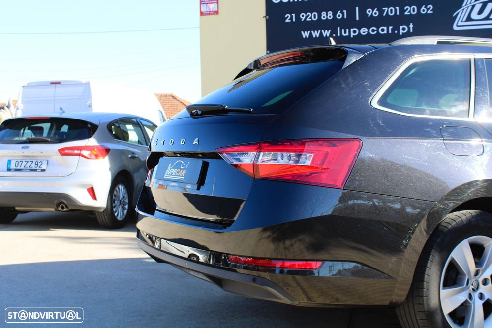 Skoda Superb Break 2.0 TDI Ambition DSG - 19