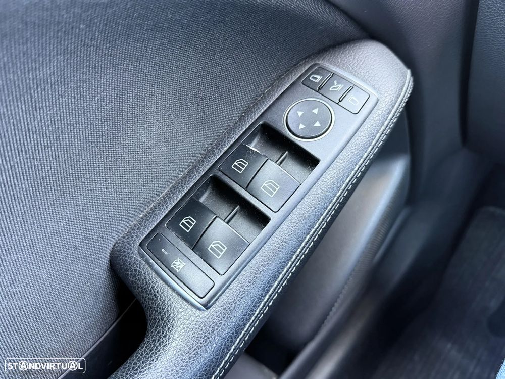 Mercedes-Benz B 200 d Style Aut. - 32