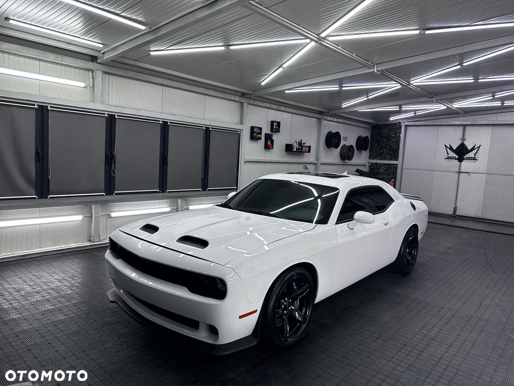 Dodge Challenger 6.2 Hellcat - 3