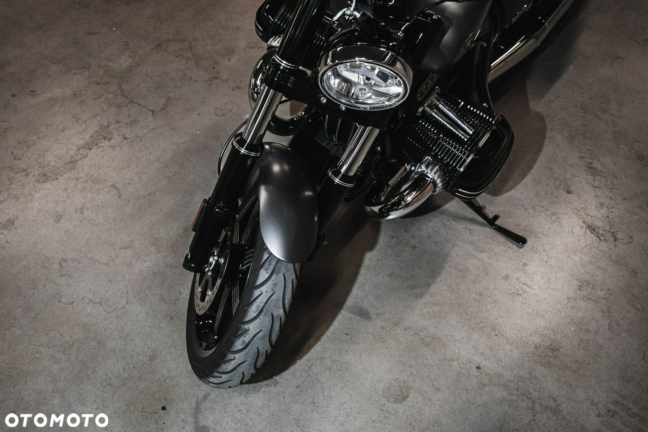 BMW R - 19