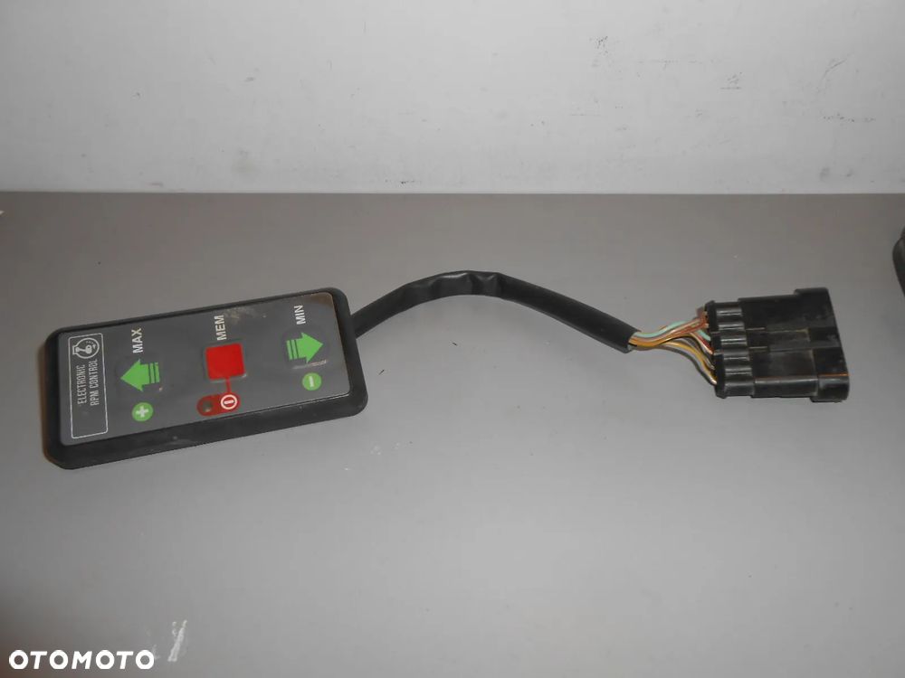 Panel regulacji obrotów silnika Lamborghini R6.165S - 1