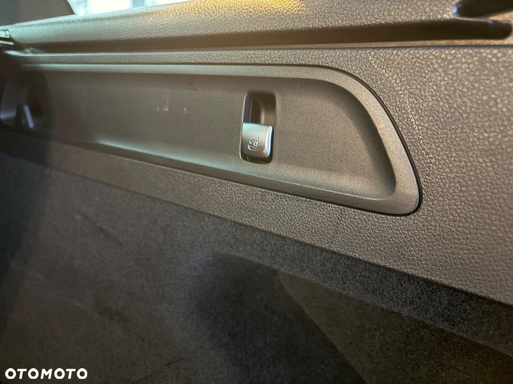 Mercedes-Benz GLC 200 d 4-Matic Business Edition - 24