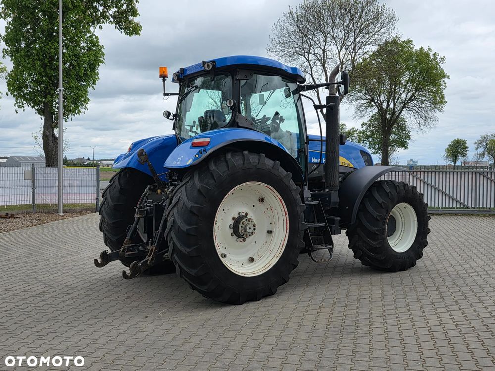 New Holland T7030 PC 2011R - 15