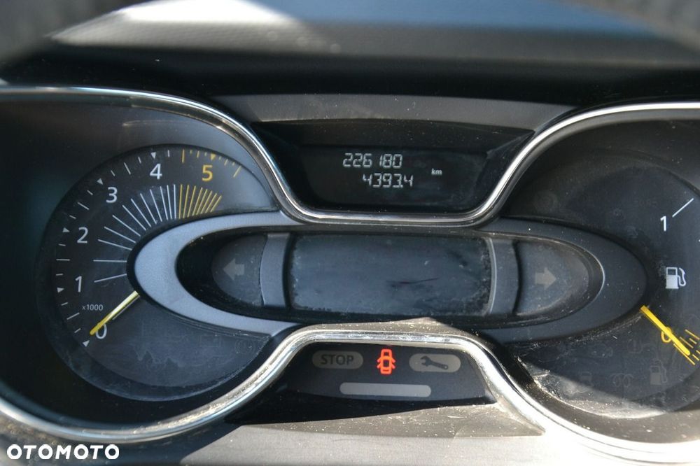 Renault Captur - 16