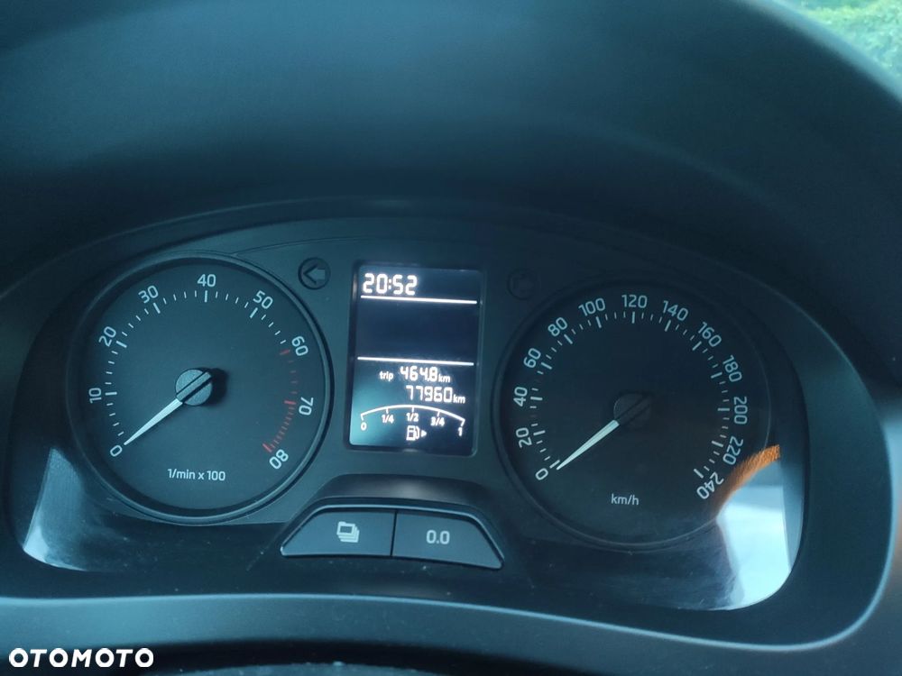 Skoda RAPID 1.2 TSI Active Green tec - 12